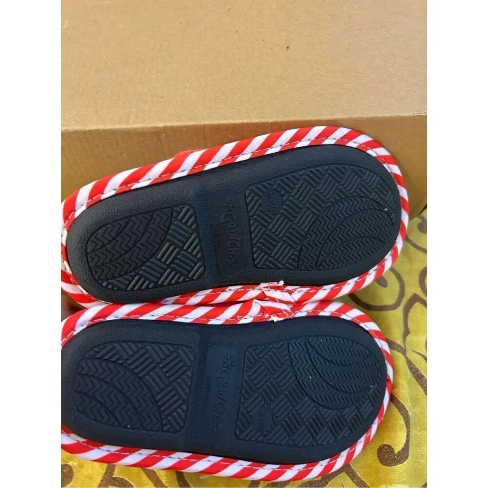 Grinch kid slippers 9/10 new‎ shoes childs red green